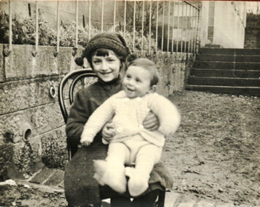 Henry-Louis avec la fille Henry-Louis avec la fille