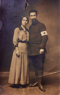 Marguerite et Henri. Carte postale du 4 septembre 1915 Marguerite et Henri. Carte postale du 4 septembre 1915