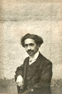 Novembre 1909 (20 ans)