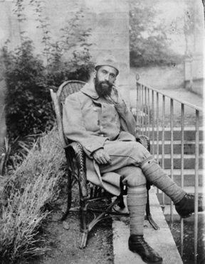 Il a mis cette photo en carte postale est l'a envoyée à Joseph Dalby, cousin de sa femme, pour prendre des nouvelles Il a mis cette photo en carte postale est l'a envoyée à Joseph Dalby, cousin de sa femme, pour prendre des nouvelles