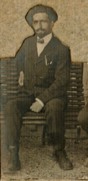 Photo découpée et collée. 11 août 1911 Photo découpée et collée. 11 août 1911