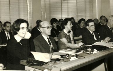 L'homme à côté de Marguerite est Slonim L'homme à côté de Marguerite est Slonim